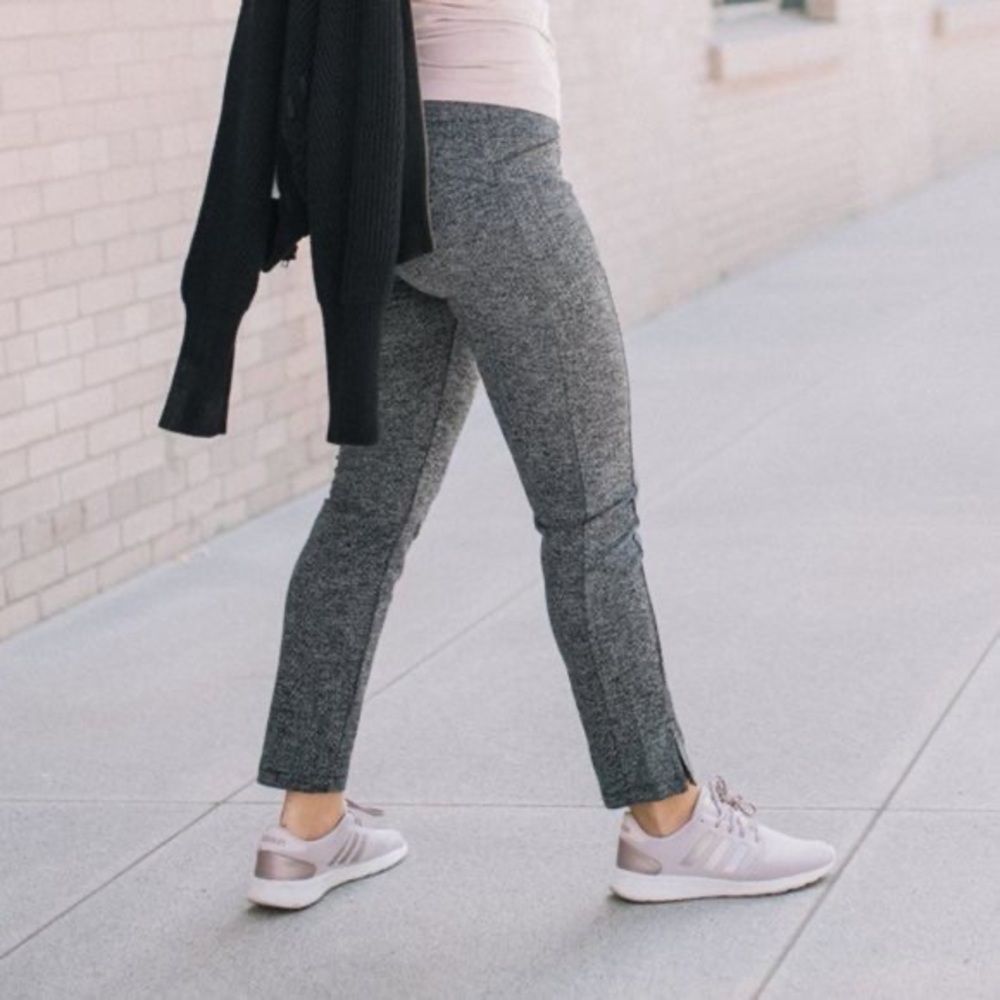 Athleta Black and Gray Cropped Ankle Pants